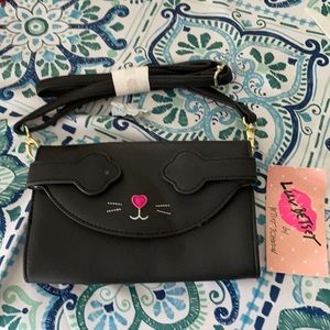 Betsey Johnson Crossbody bag. Bnwt adorable!